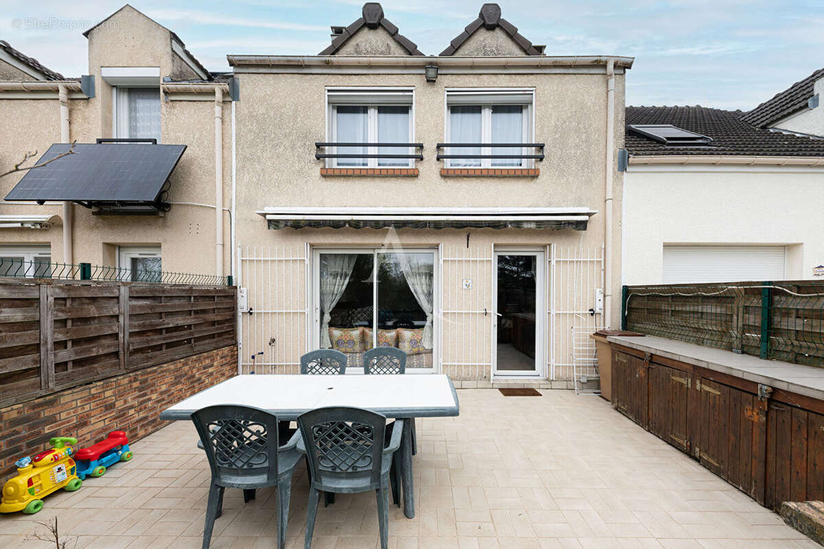 Maison à TORCY