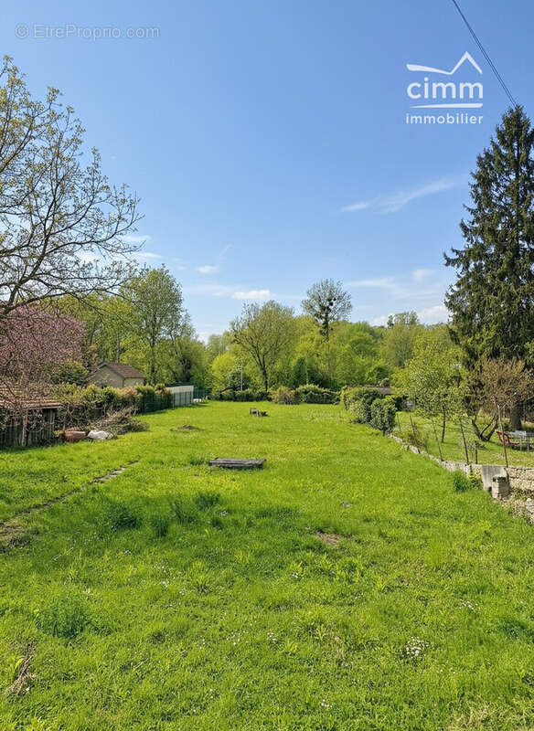 Terrain 1301 m² à Montargis  - photo 3