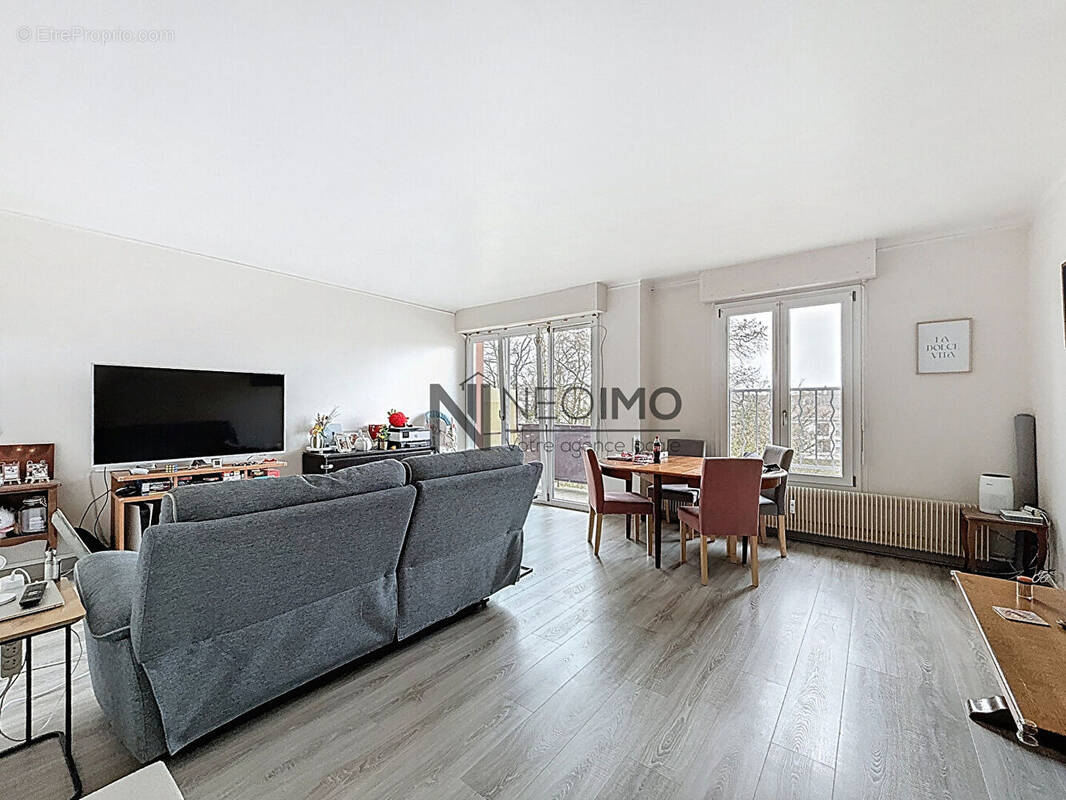 Appartement à NEUFCHATEAU