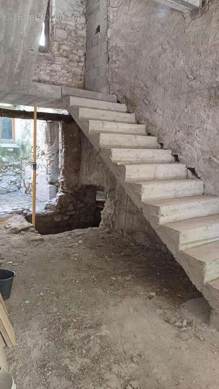 Maison 400 m² à Sauve  - photo 8