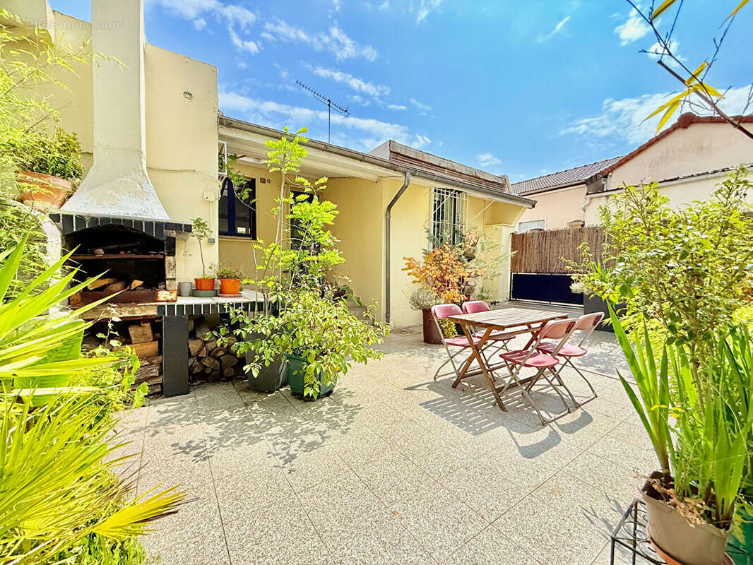 Maison à IVRY-SUR-SEINE