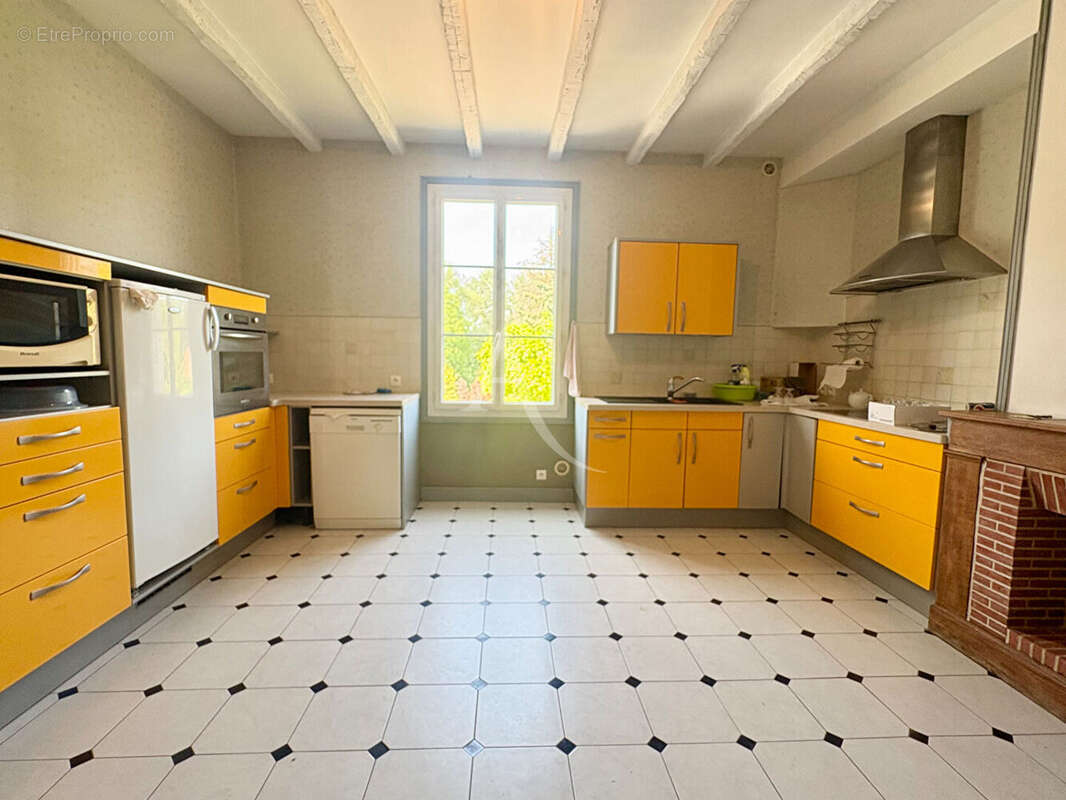 Maison bourgeoise 180 m2 - Saint-Georges sur Cher - photo 4