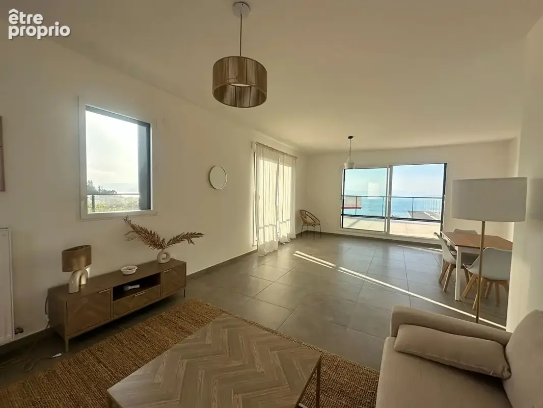 Appartement T3 de 81.67 m² dernier étage - Vue Lac imprenable  - Evian Les Bains - photo 2