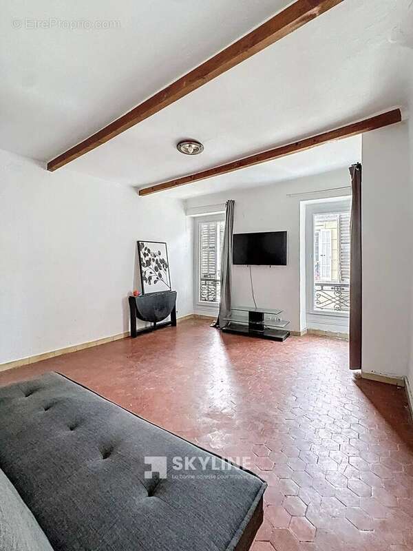 Appartement à MARSEILLE-5E