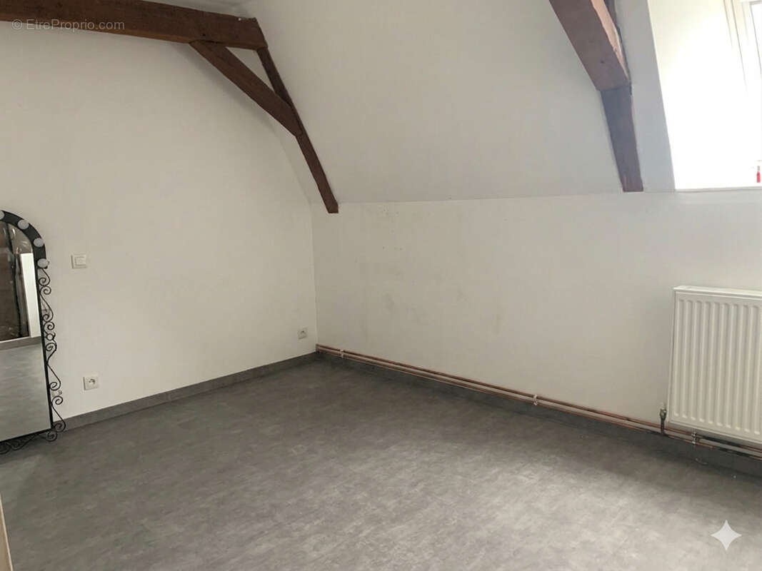 Appartement à MARLE