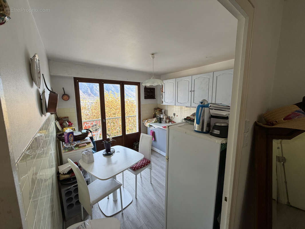 Appartement à SAINT-JEAN-DE-MAURIENNE