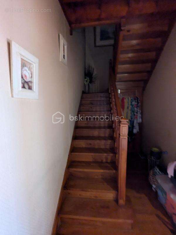 Maison à SAINT-SULPICE-DE-FALEYRENS