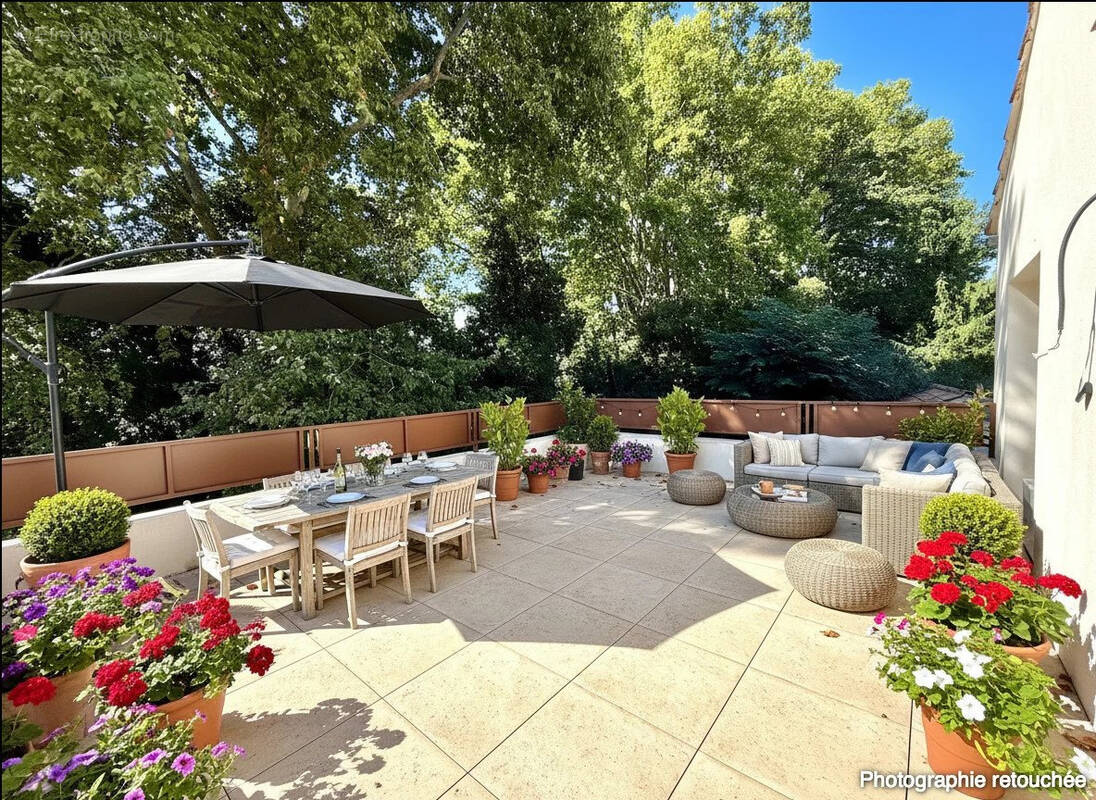 Appartement à JONQUIERES-SAINT-VINCENT