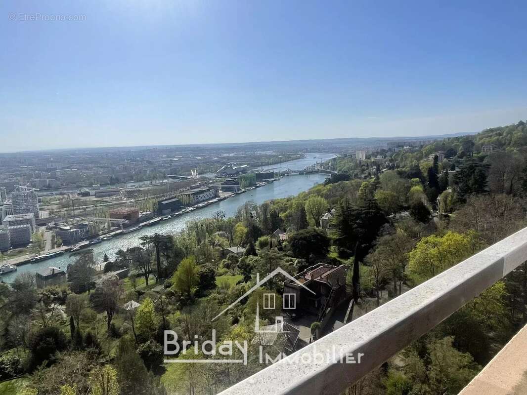 Appartement à SAINTE-FOY-LES-LYON
