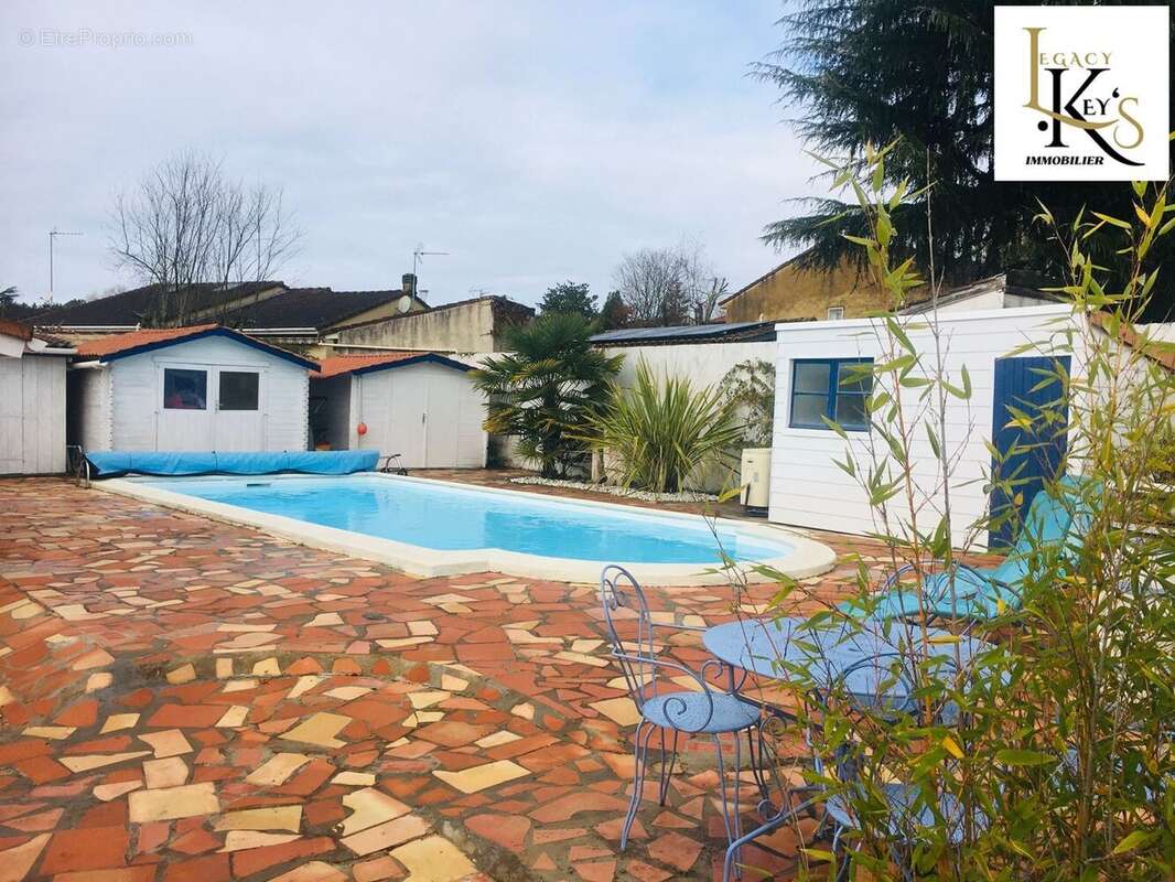 Maison à VILLENAVE-D&#039;ORNON