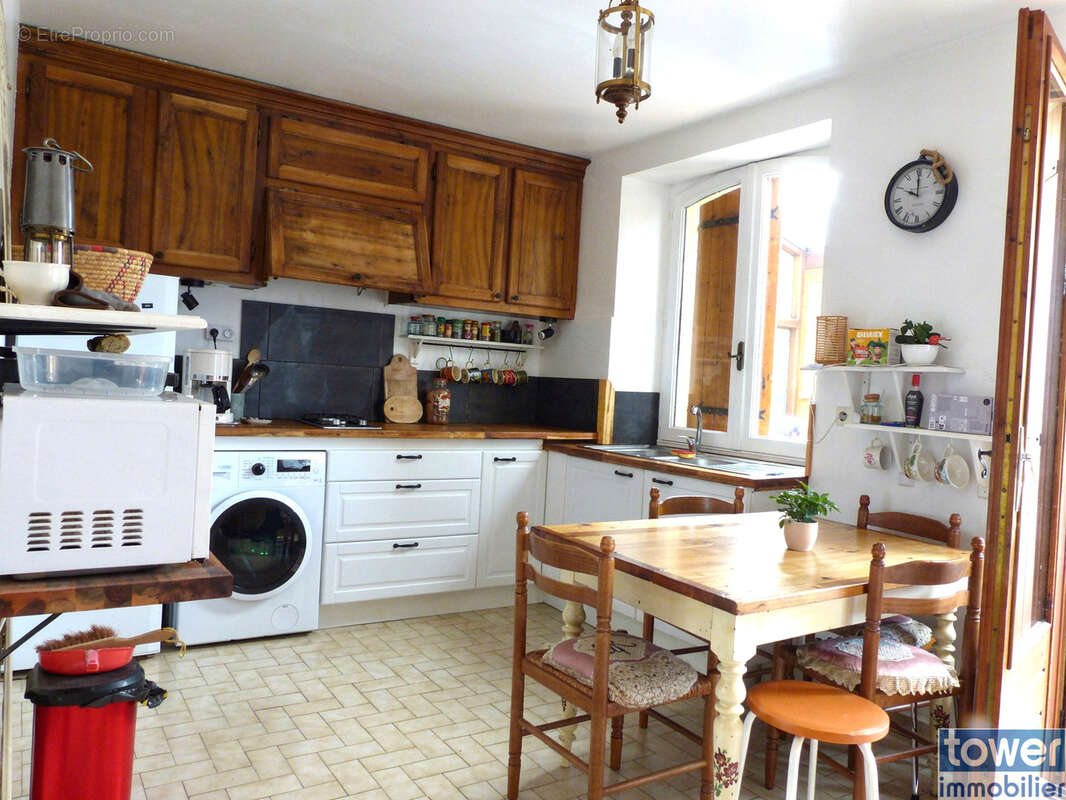Maison à LAMALOU-LES-BAINS