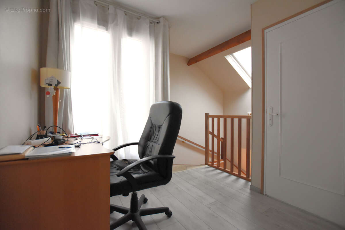 Maison à LES ESSARTS-LE-ROI