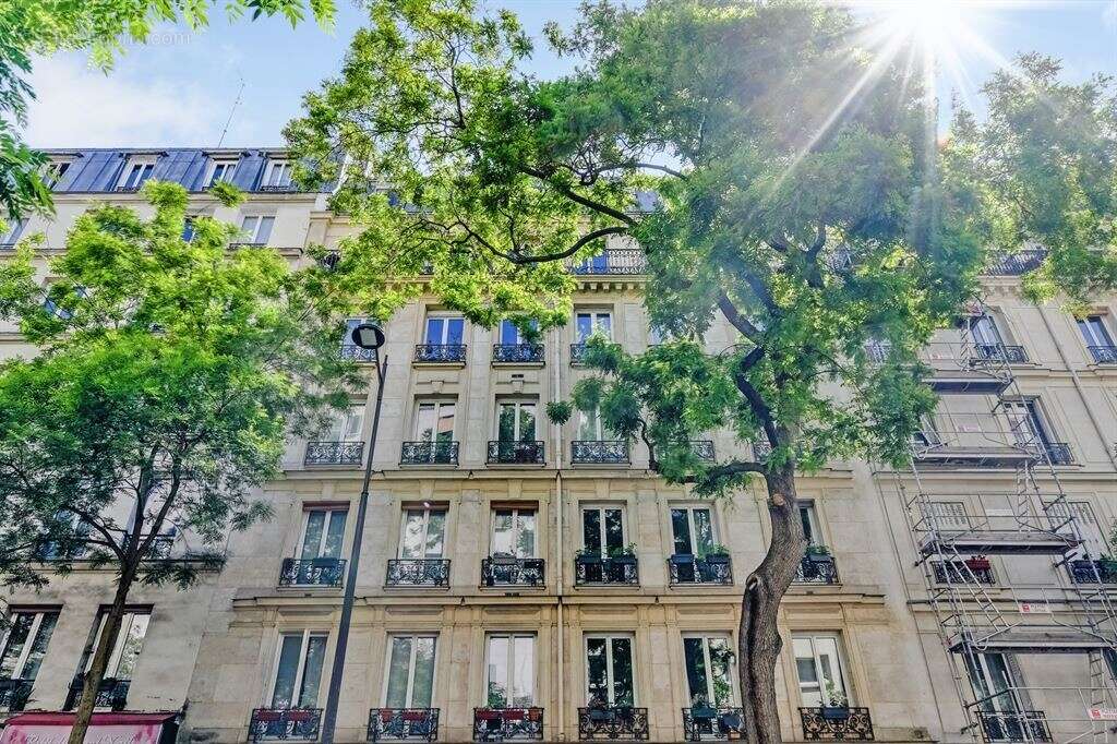 Appartement à PARIS-20E