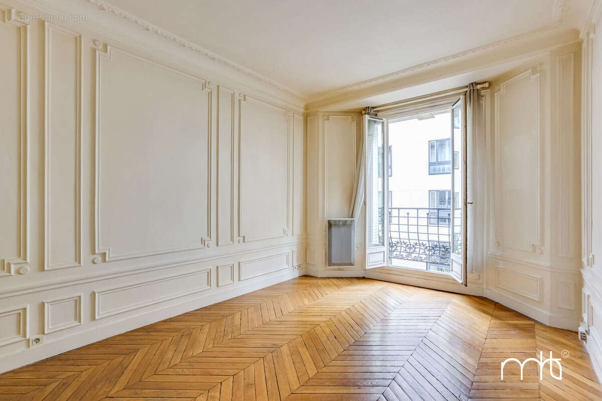 Photo 3 - Appartement à PARIS-15E