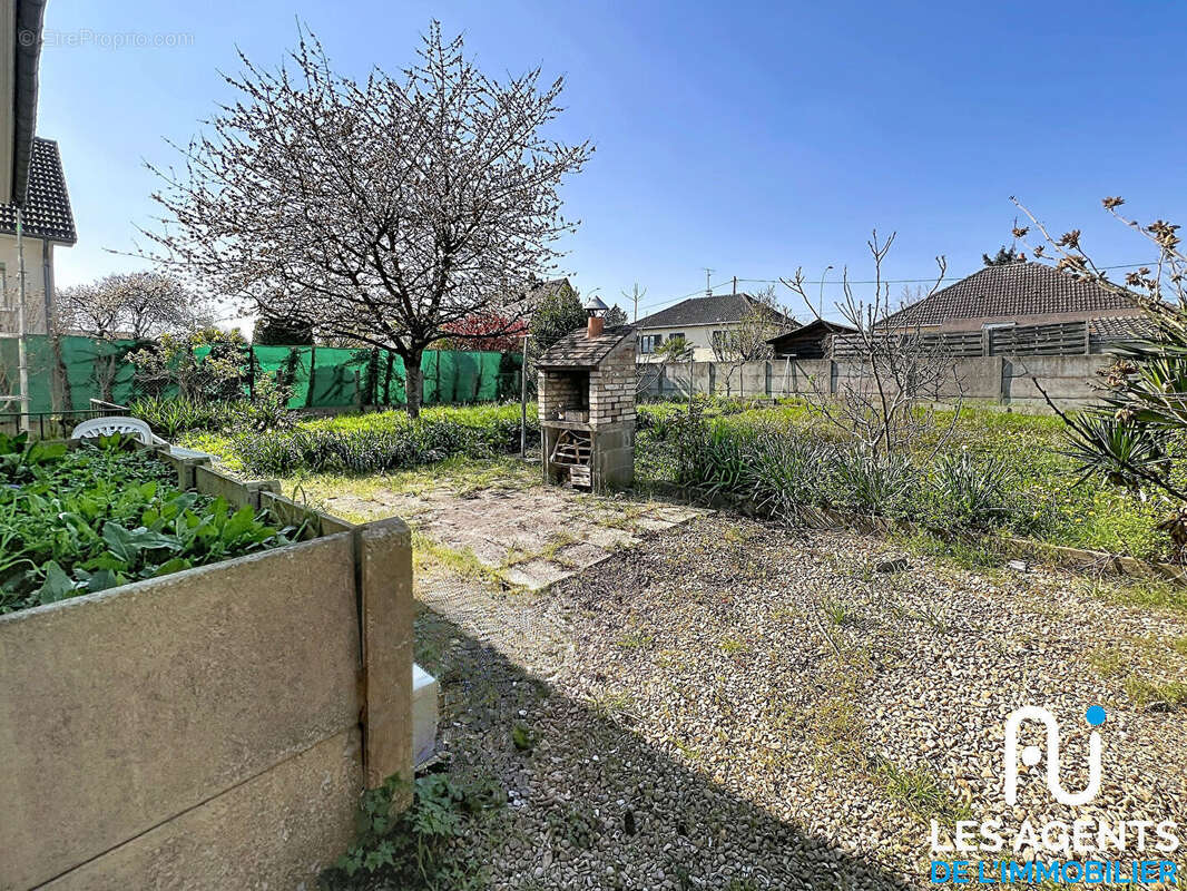 Maison à MEUNG-SUR-LOIRE