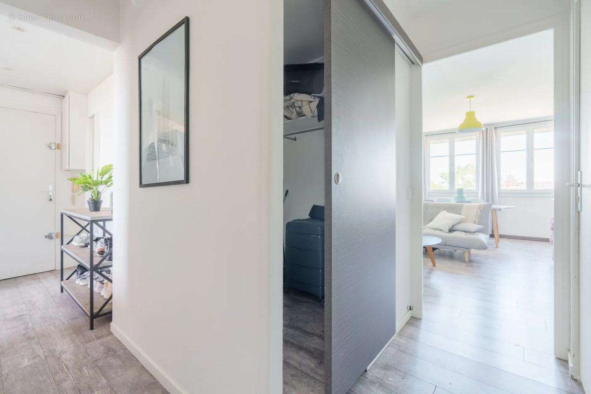 TROYES – Appartement T5 de 83,41 m² – 4 chambres – Ascenseur - photo 8