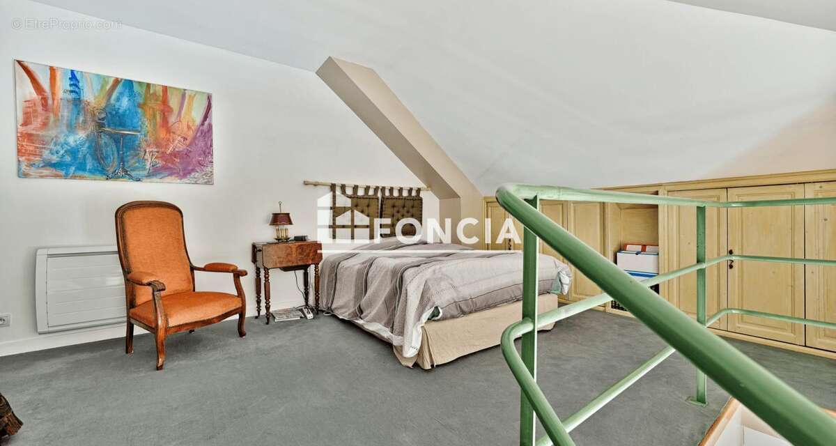 Appartement à LE PLESSIS-ROBINSON