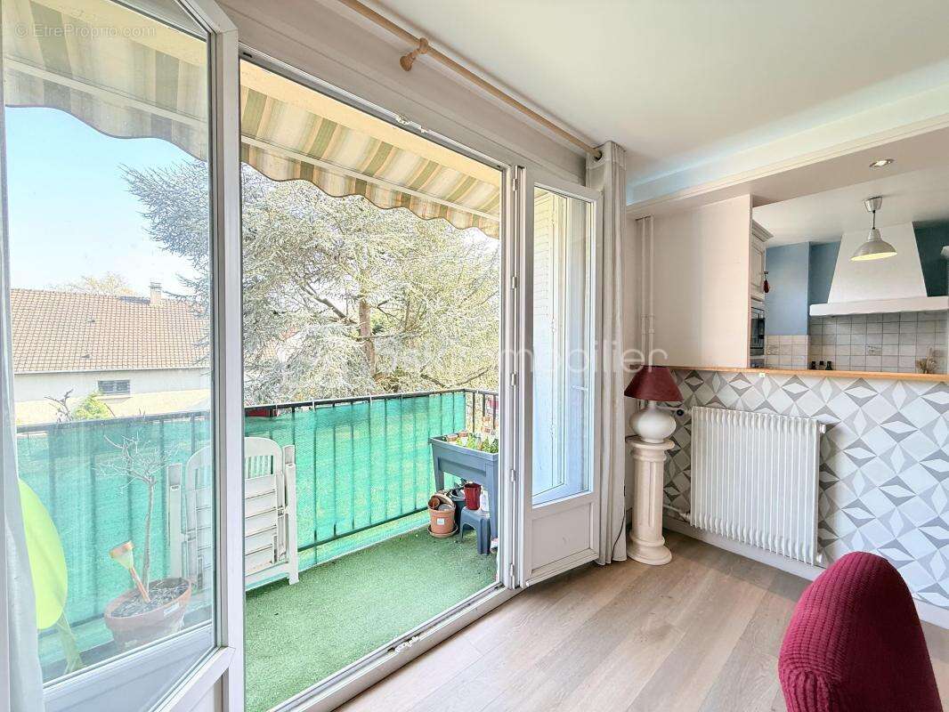 Appartement à NEUILLY-PLAISANCE