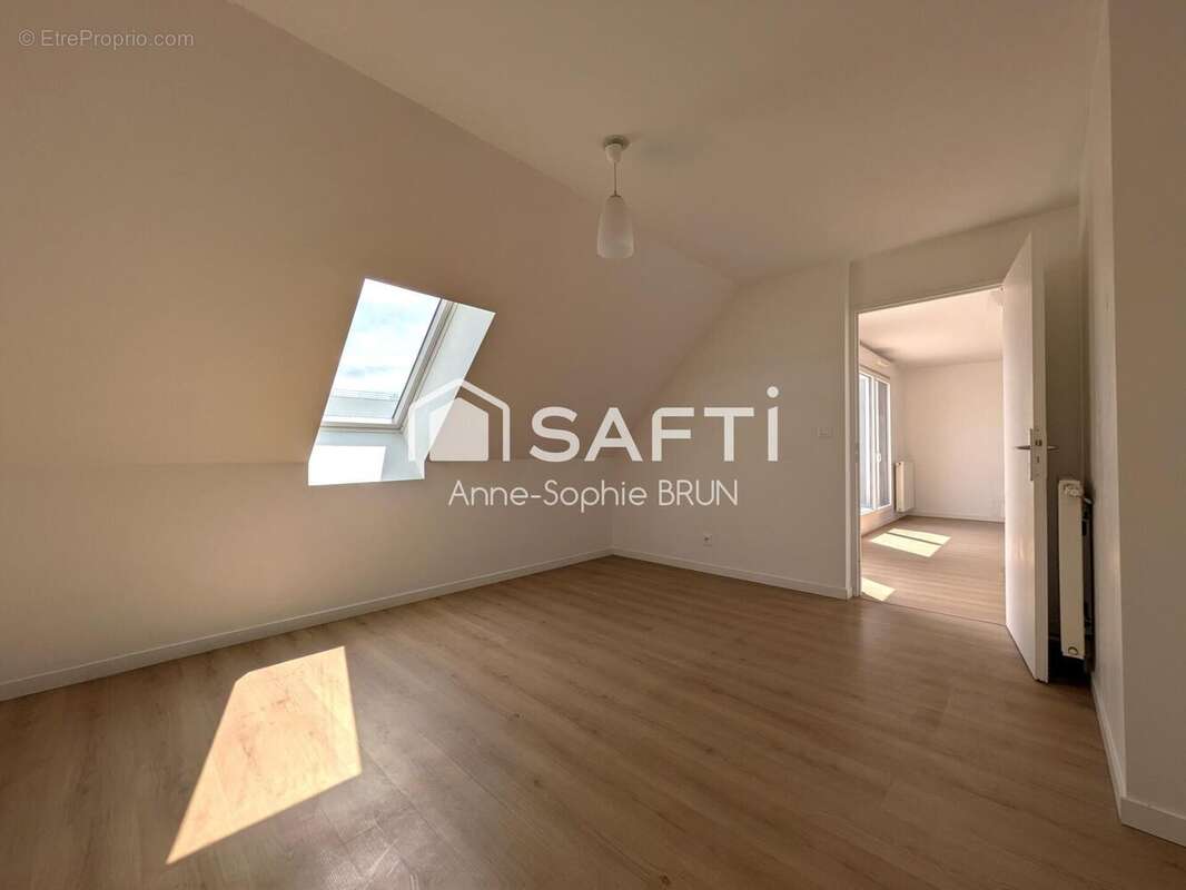 Photo 6 - Appartement à COLOMBES
