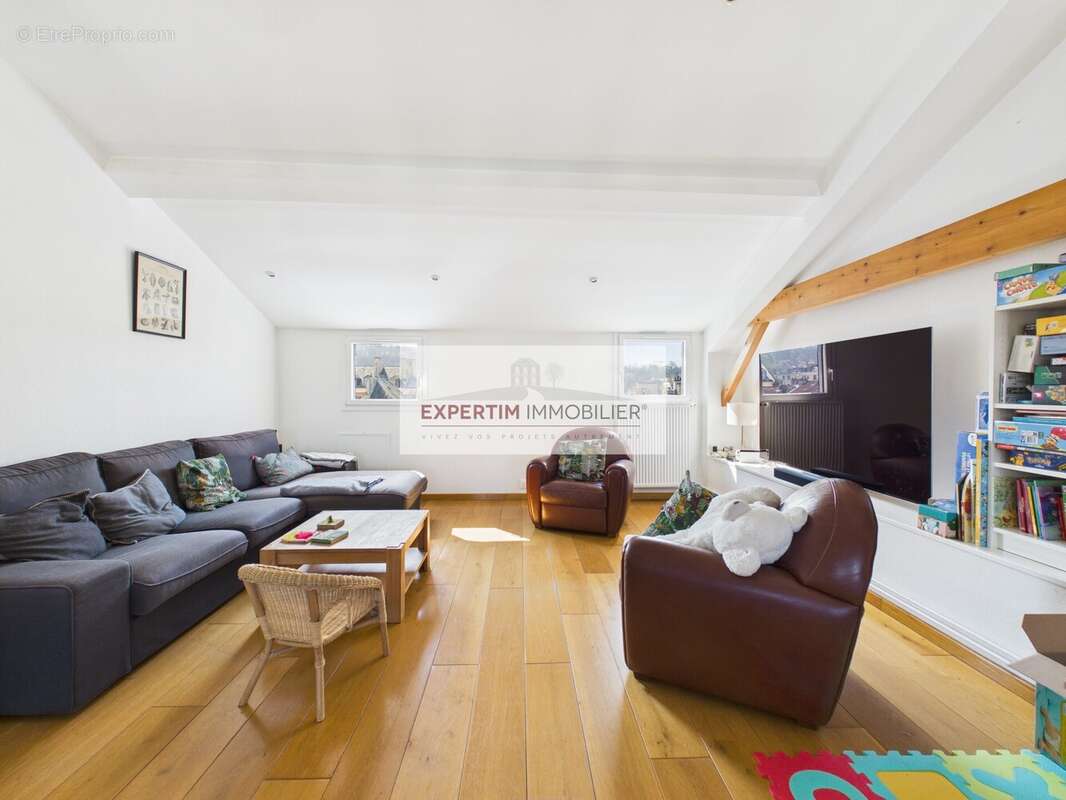 Appartement à VERSAILLES