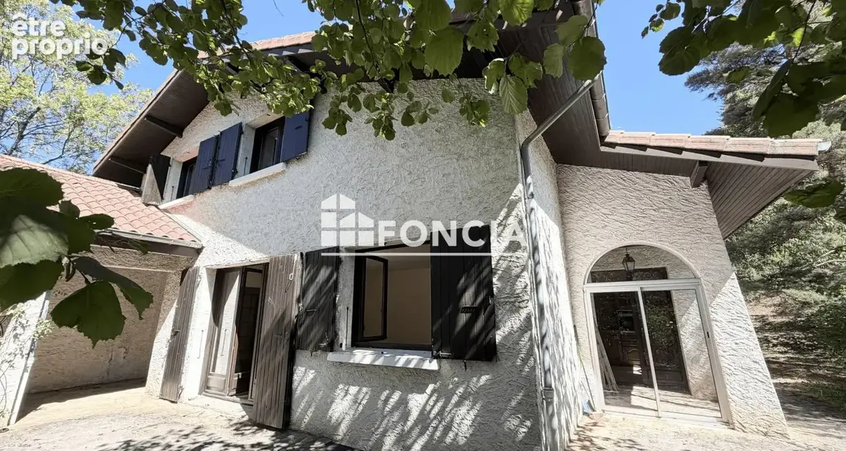 Photo Maison à Herbeys au prix de 645 000€
