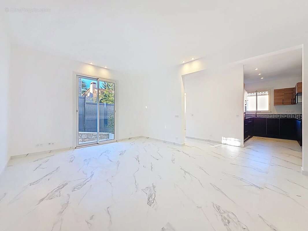 Nouveaute : maison de ville individuelle - 4p en parfait etat et au calme ! - photo 4