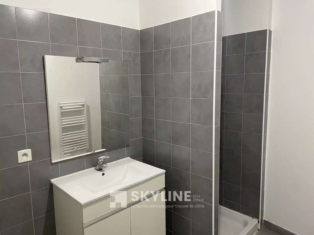 Appartement à MARSEILLE-3E