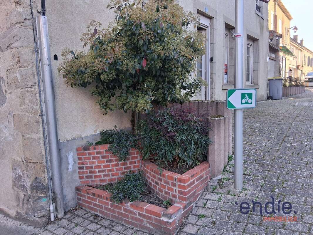 Maison à COULEUVRE