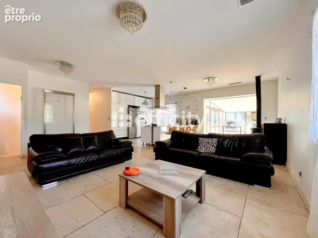 Maison 7 pièces 305 m² à vendre à Allauch (13190) - photo 5