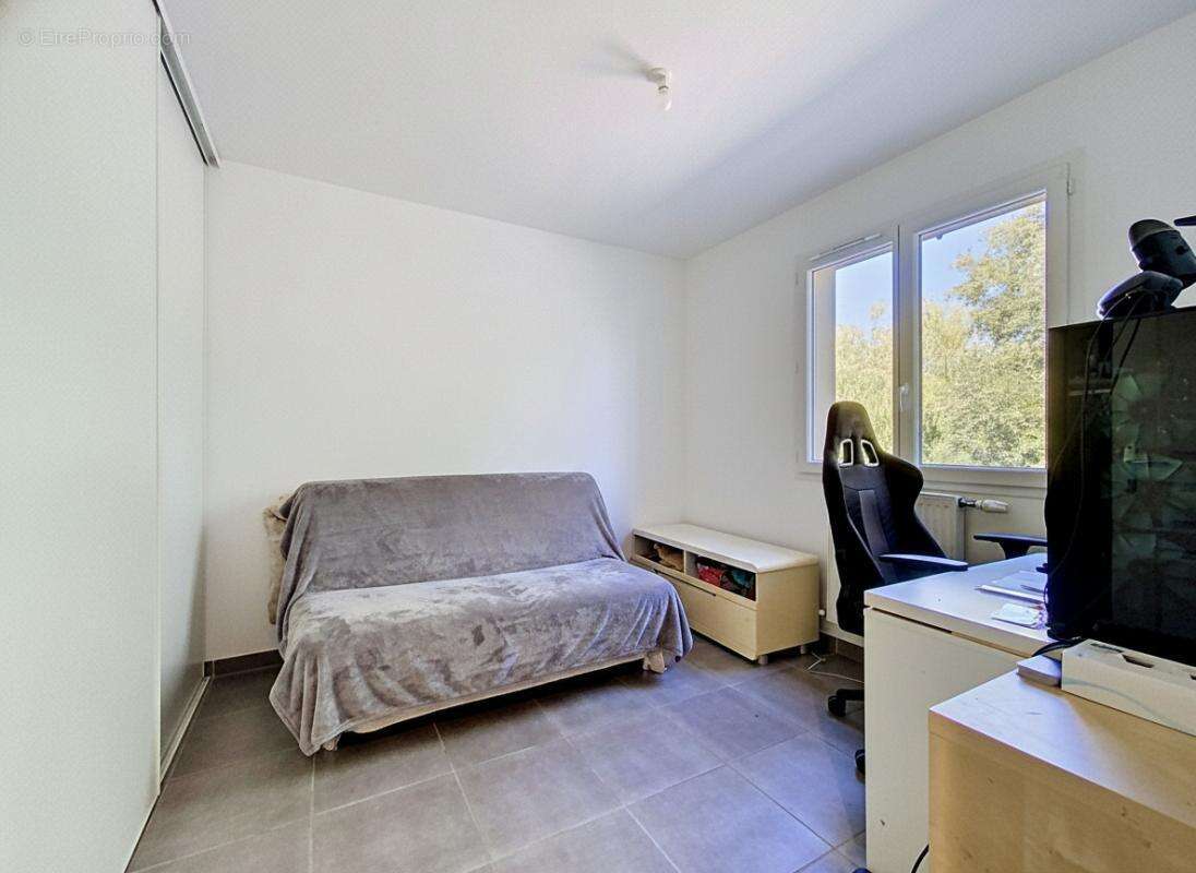 Duplex - 4 Chambres - Jardin - Garage - Résidence sécurisée - Proche commodités - photo 15