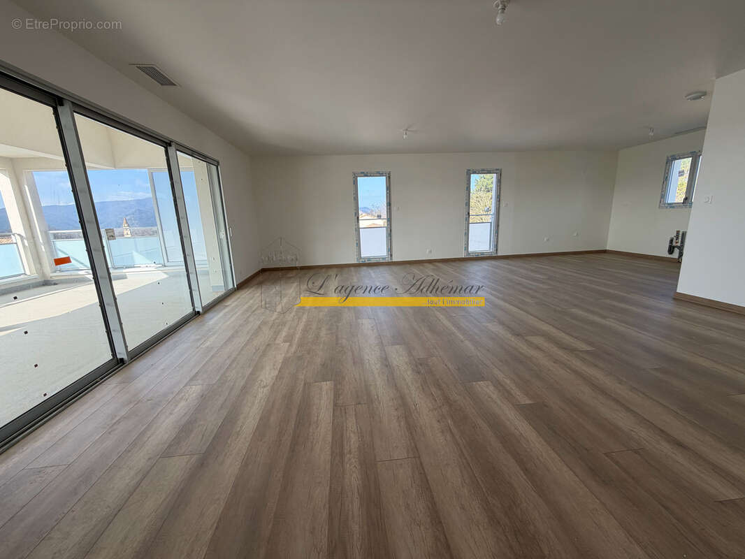 Appartement à SAULCE-SUR-RHONE