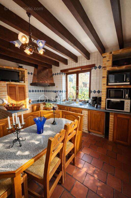 Maison à ISSERTEAUX