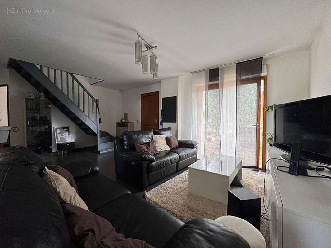 Maison à GROSSOEUVRE