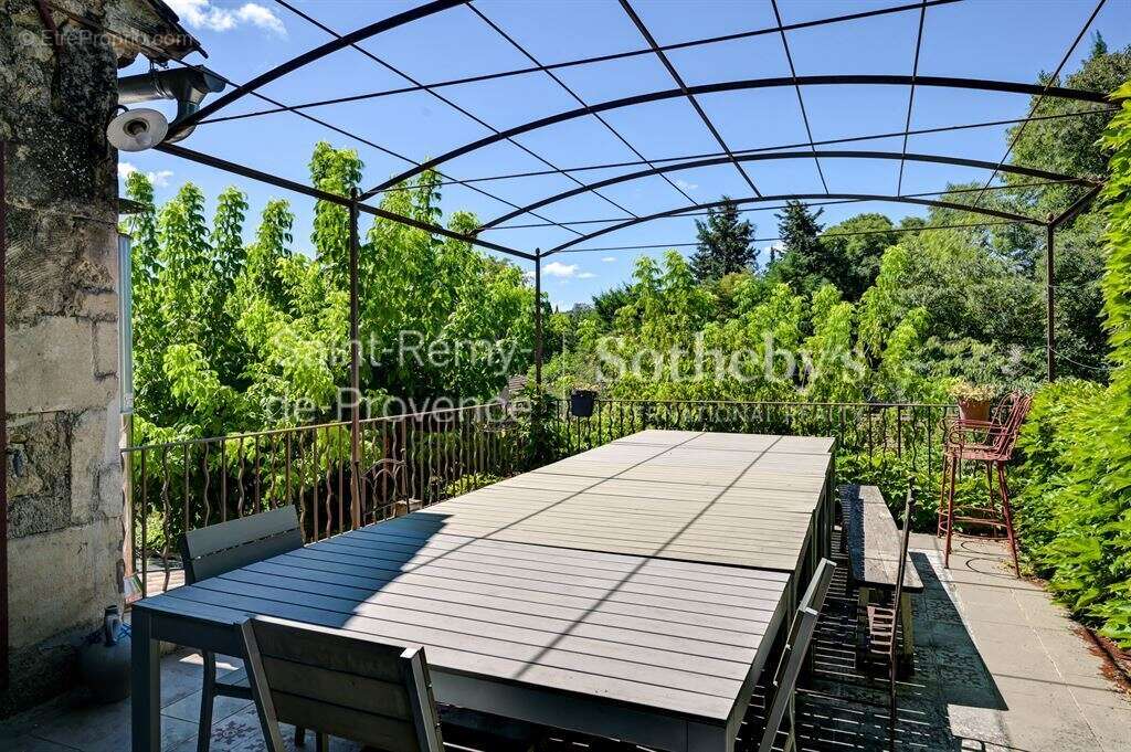 Maison à SAINT-REMY-DE-PROVENCE