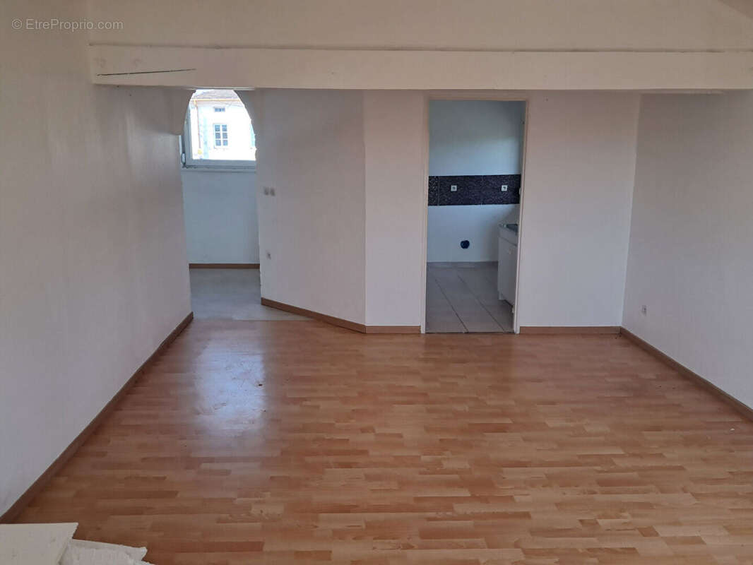 Appartement à GROSTENQUIN
