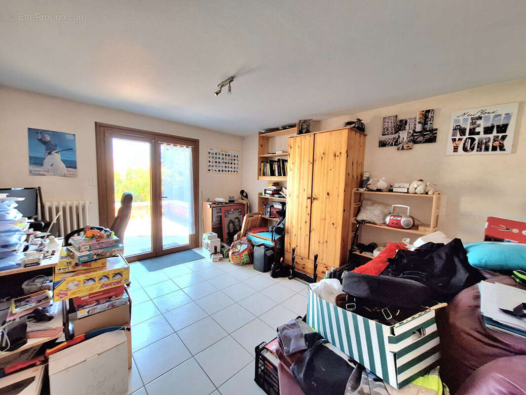 Maison à MONTLUCON