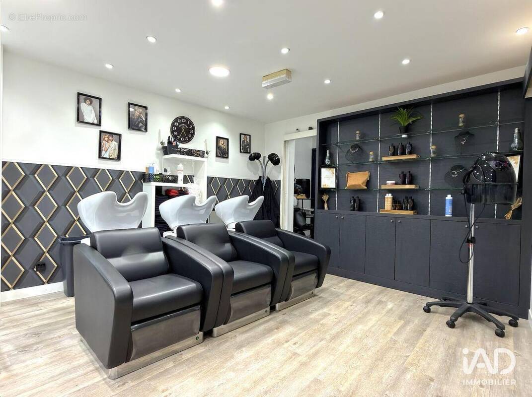 Photo 1 - Commerce à TOURCOING