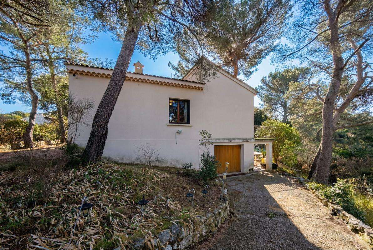 Maison à BOUC-BEL-AIR