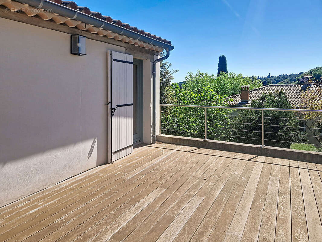Maison à VILLENEUVE-LES-AVIGNON