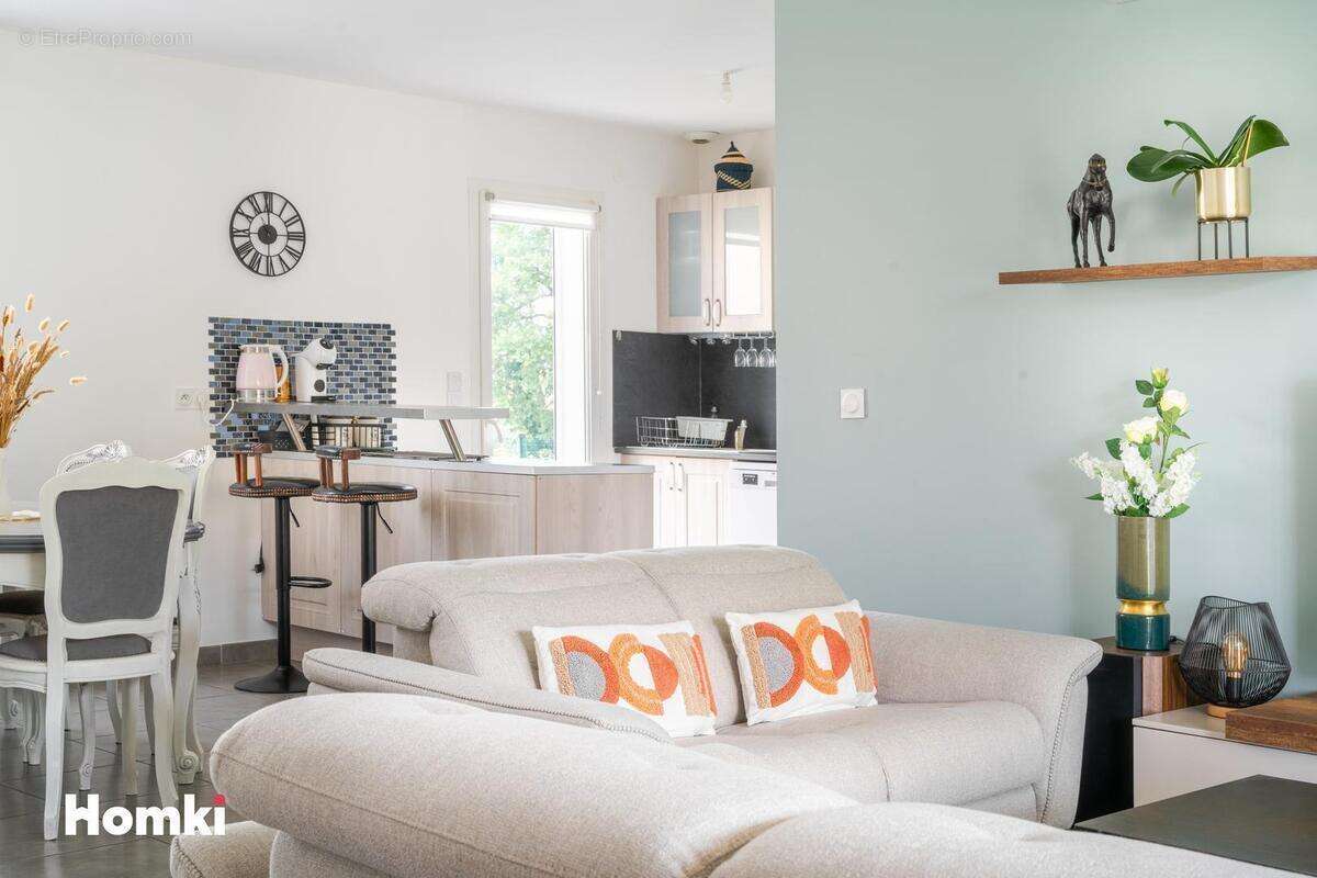 Maison à SAINT-VICTOR-LA-COSTE