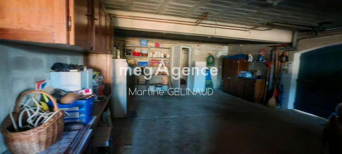 Maison 217 m² à Saintes  - photo 7