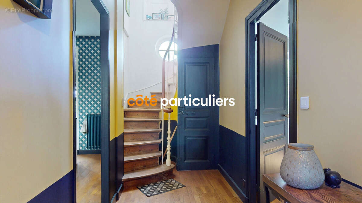 Maison à DONVILLE-LES-BAINS