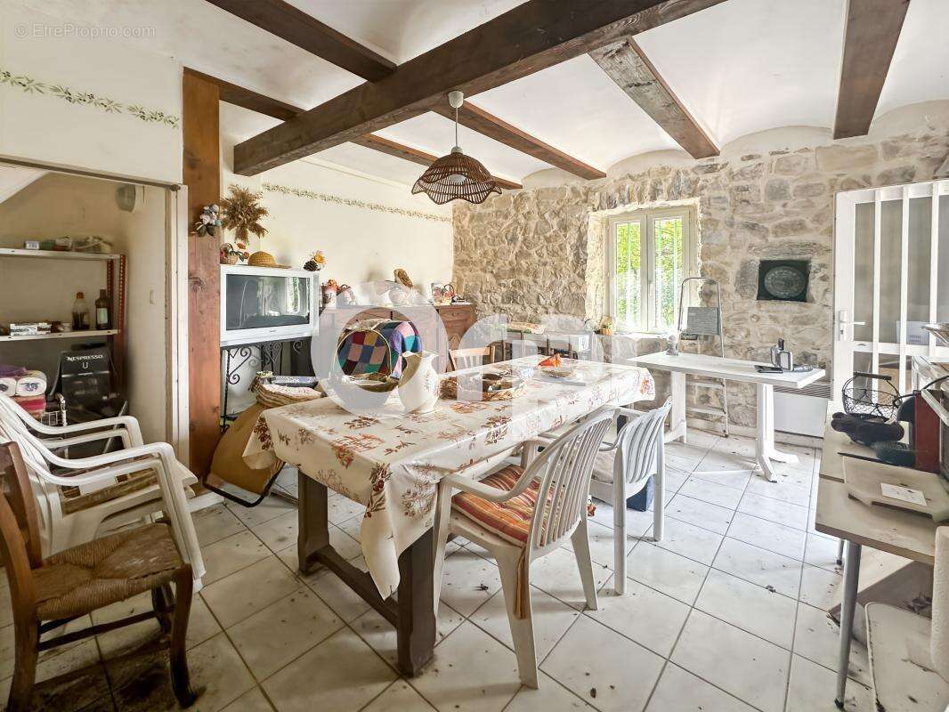Maison à PRADONS