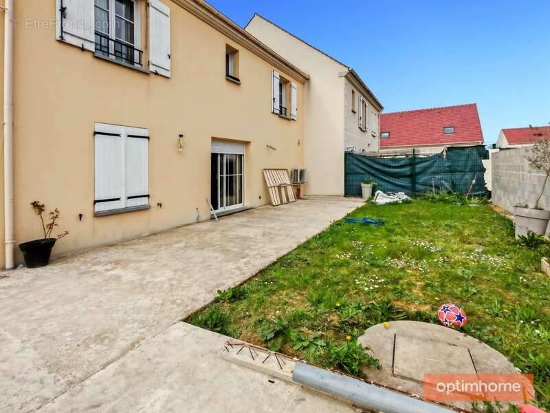 Maison à NEUILLY-EN-THELLE