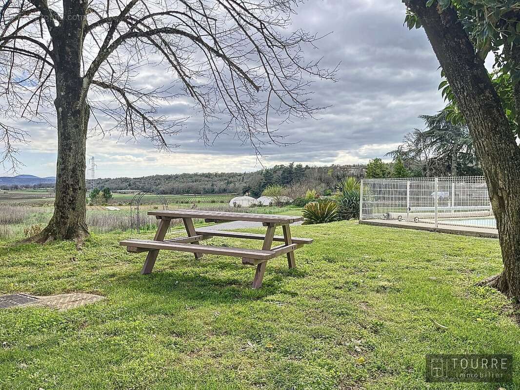 Maison à BERRIAS-ET-CASTELJAU