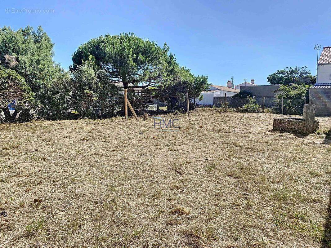 Terrain à LA GUERINIERE