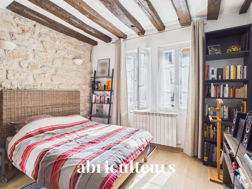 Appartement à PARIS-11E