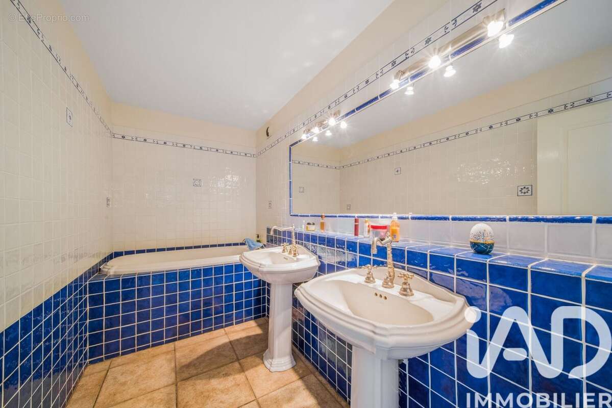 Photo 8 - Appartement à SAINT-DENIS