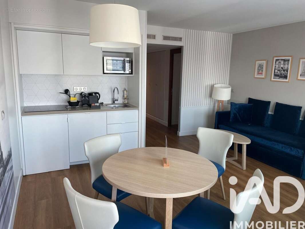 Photo 3 - Appartement à PARIS-15E