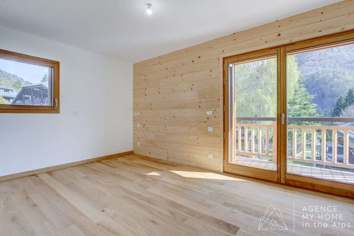 Appartement à ESSERT-ROMAND
